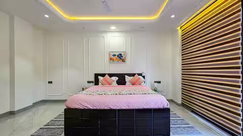 Executive 3BHK Private Floor, Gurgaon | The Atrium